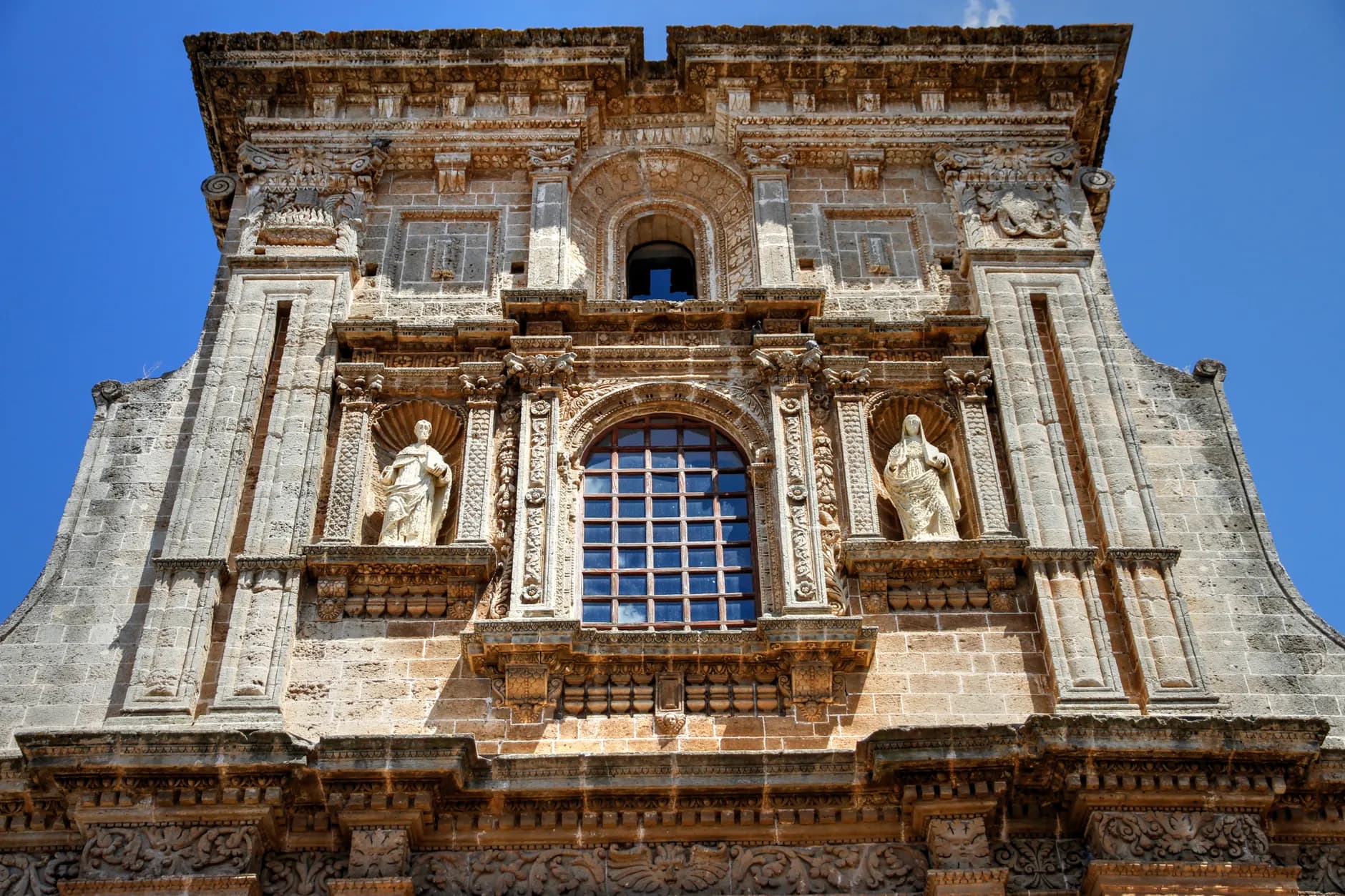 Visiter Bitonto : cathédrale romane et galerie Devanna
